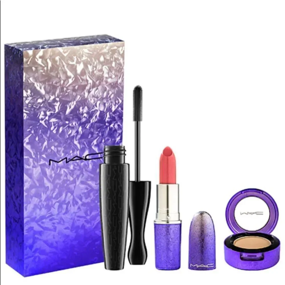Mac Singles Day Classics Kit